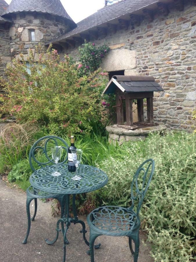 Noyal-Pontivy Le Petit Chateau מראה חיצוני תמונה