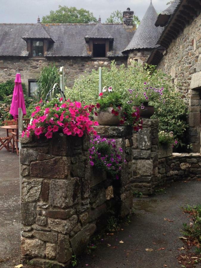 Noyal-Pontivy Le Petit Chateau מראה חיצוני תמונה